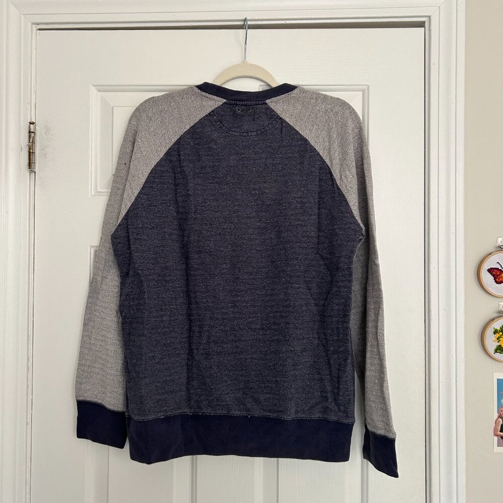 Crewneck Raglan Sweatshirt - Picture 3 of 3